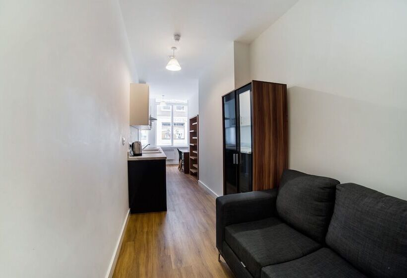 Suíte Deluxe, Vincent House