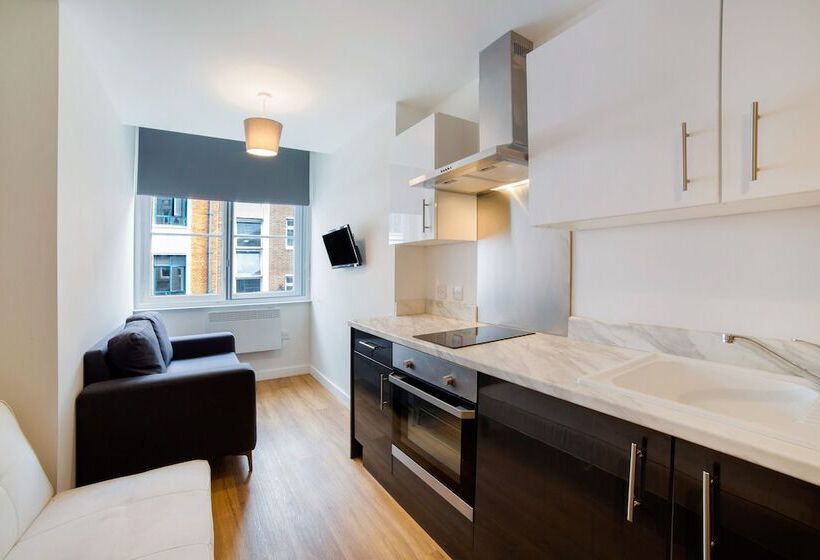 Suíte Deluxe, Vincent House