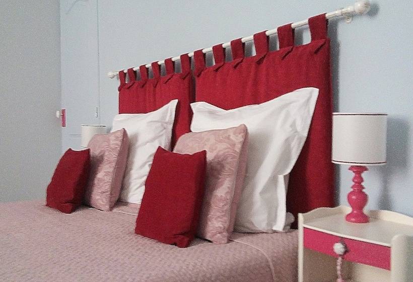 Quarto Estandar, Aux Rosiers