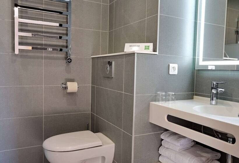 اتاق استاندارد با چشم‌انداز, Ibis Styles Ajaccio Napoleon
