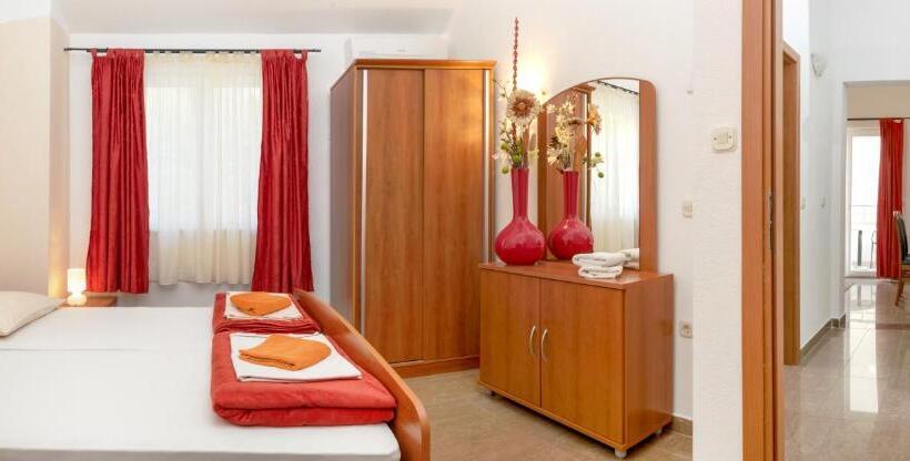 آپارتمان 1 خوابه با بالکن, Apartments Vila Adrijana & Fitness Studio Wolf Bv