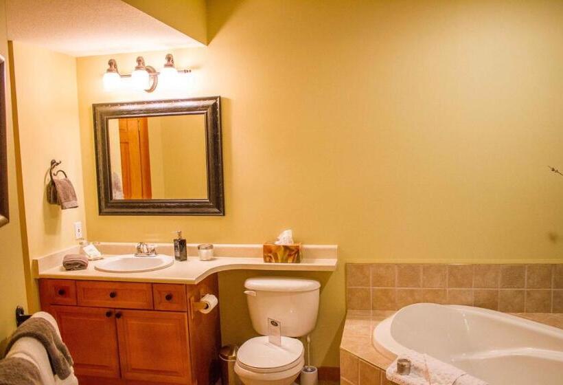 Люкс Кровать Кинг, Tranquility Bay Waterfront Inn
