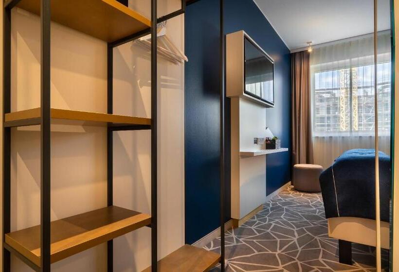 Номер Стандарт, Holiday Inn   The Niu, Ridge Halle Central Station, An Ihg