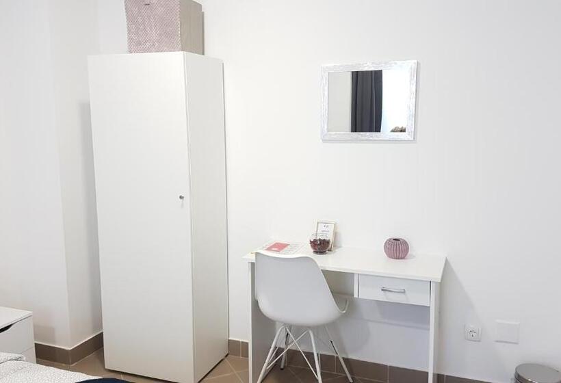 اتاق استاندارد, Marko Airport Rooms
