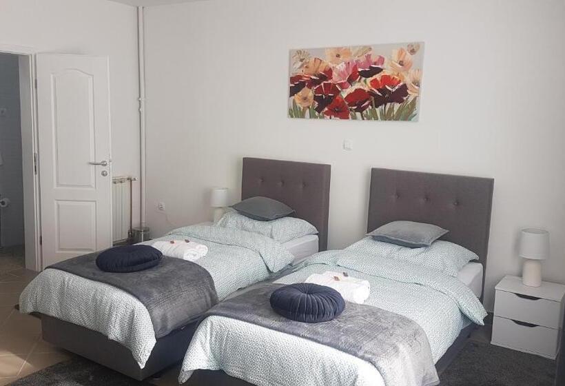 اتاق استاندارد, Marko Airport Rooms