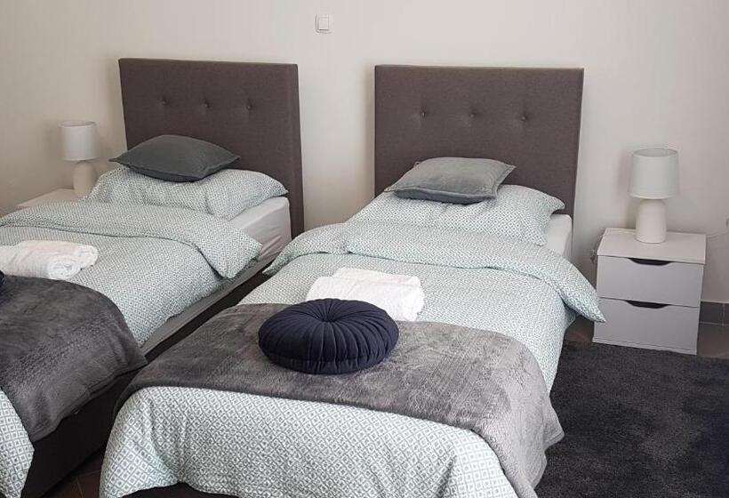 اتاق استاندارد, Marko Airport Rooms