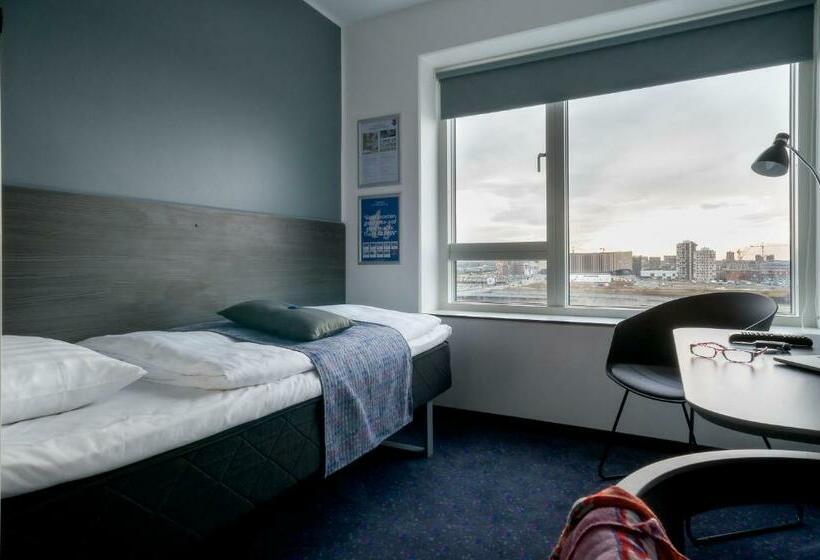 스탠다드 스튜디오, Cabinn Apartments
