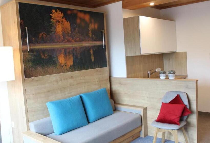 سوئیت جونیور با چشم‌انداز کوهستان, Apartment Panorama