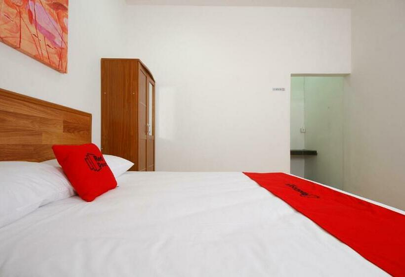 Номер Стандарт, Reddoorz Plus Near Plaza Indonesia