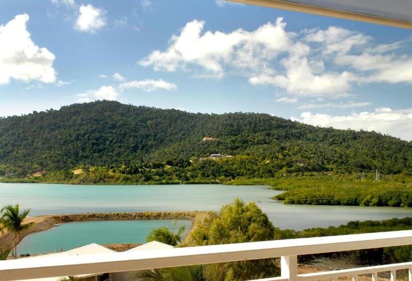 Apartamento 1 Dormitório Vista Mar, Coral Sea Vista Apartments