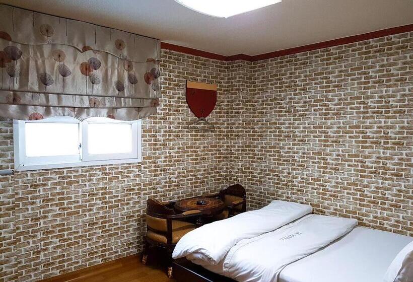 اتاق استاندارد, Gumi A Motel