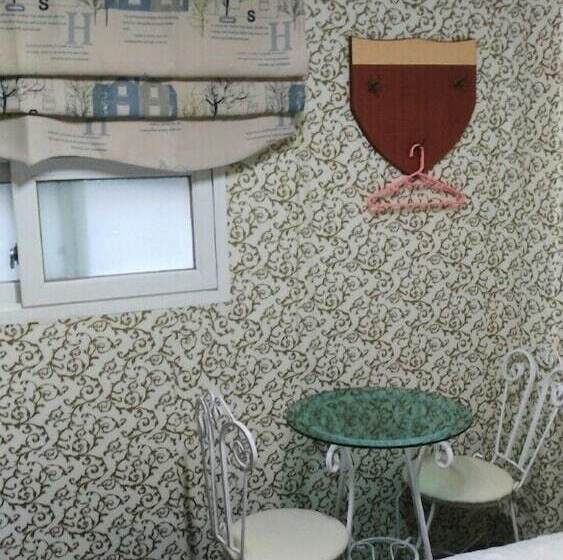 اتاق استاندارد, Gumi A Motel