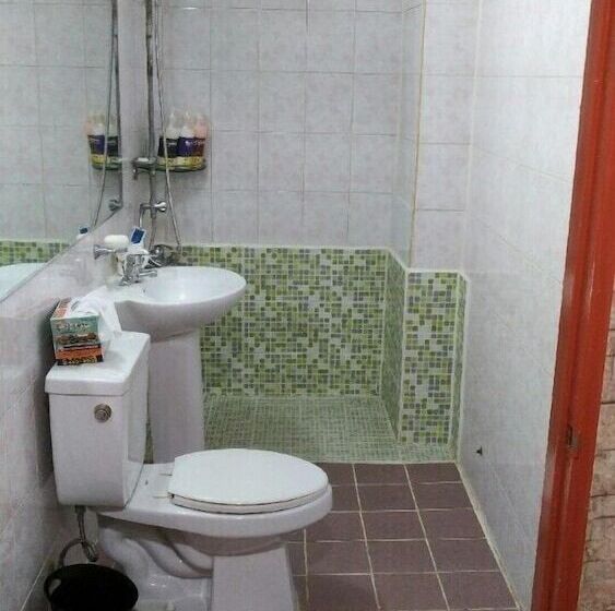 اتاق استاندارد, Gumi A Motel