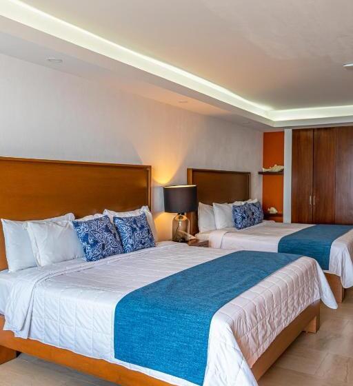 Deluxe Suite Sea View, The Paramar Beachfront Boutique Hotel With Breakfast Included   Downtown Malecon