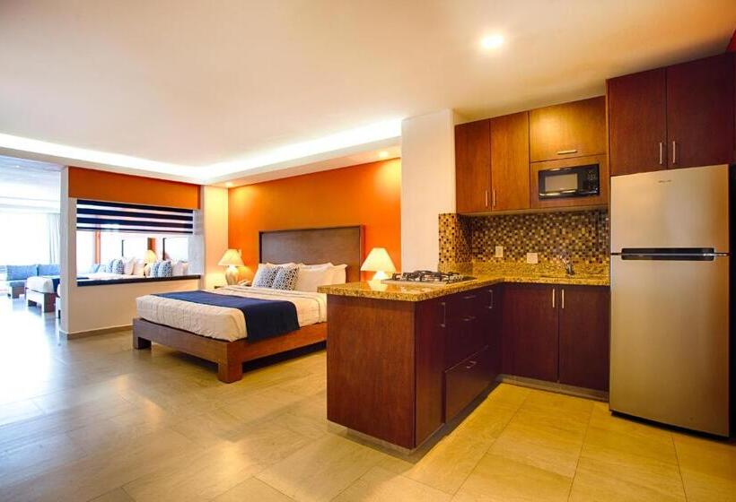سوئیت مستر, The Paramar Beachfront Boutique Hotel With Breakfast Included   Downtown Malecon