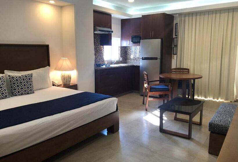 مجموعه ویستا شهر, The Paramar Beachfront Boutique Hotel With Breakfast Included   Downtown Malecon