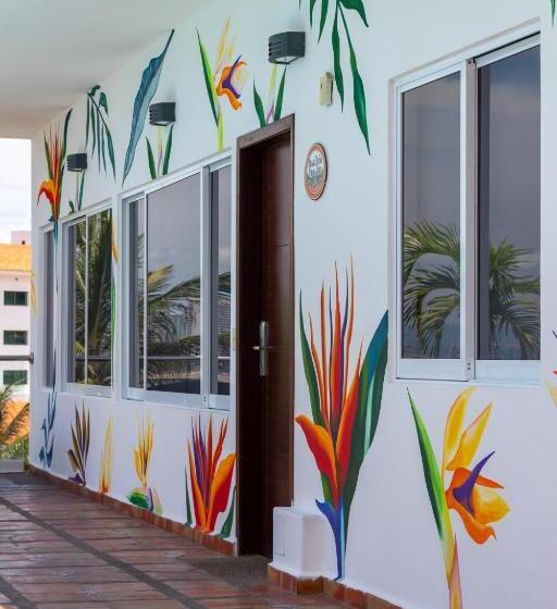 سوییت با چشم‌انداز دریا, The Paramar Beachfront Boutique Hotel With Breakfast Included   Downtown Malecon
