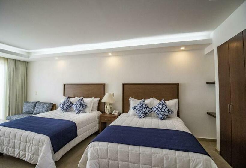 سوییت با چشم‌انداز دریا, The Paramar Beachfront Boutique Hotel With Breakfast Included   Downtown Malecon