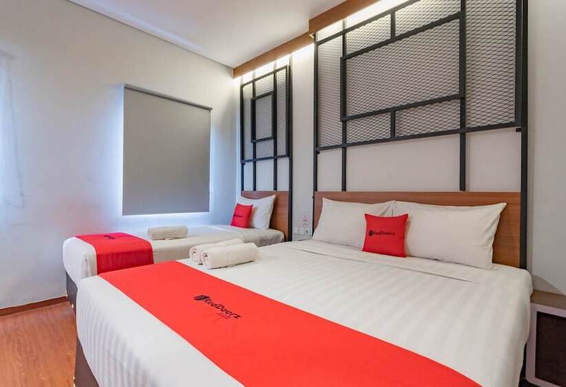 Трехместный Номер Deluxe, Reddoorz Plus @ Doorman Guest House