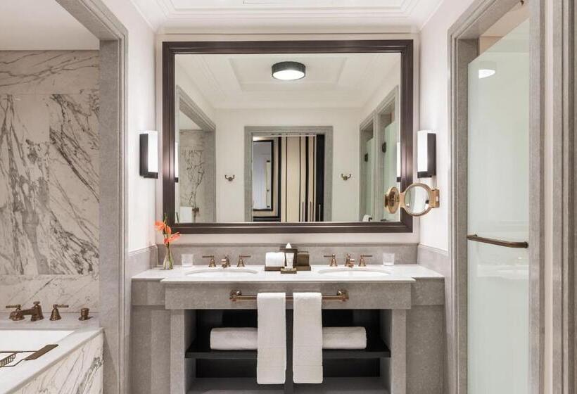 جناح سرير كينج, The St. Regis Amman