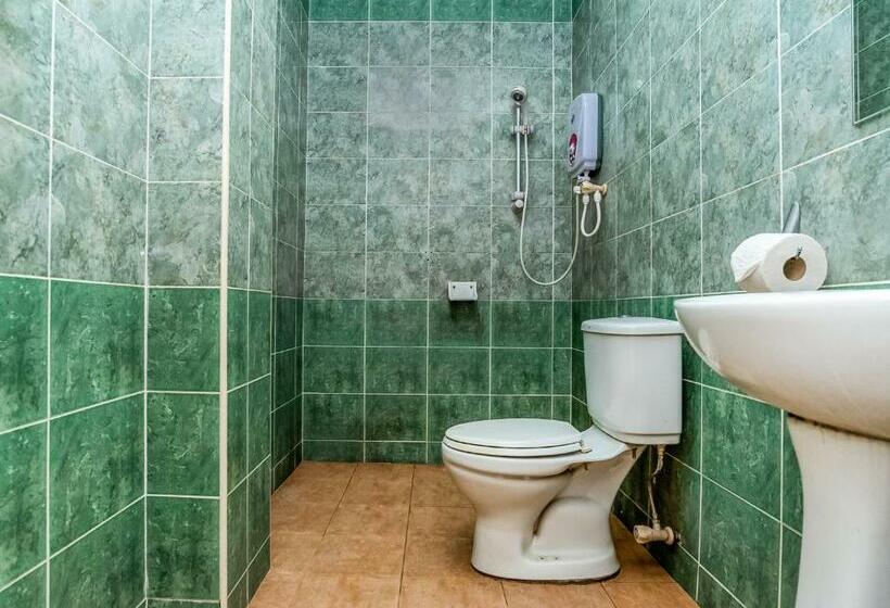 سوییت سوپریور, Neo Pegasus Hotel By Oyo Rooms