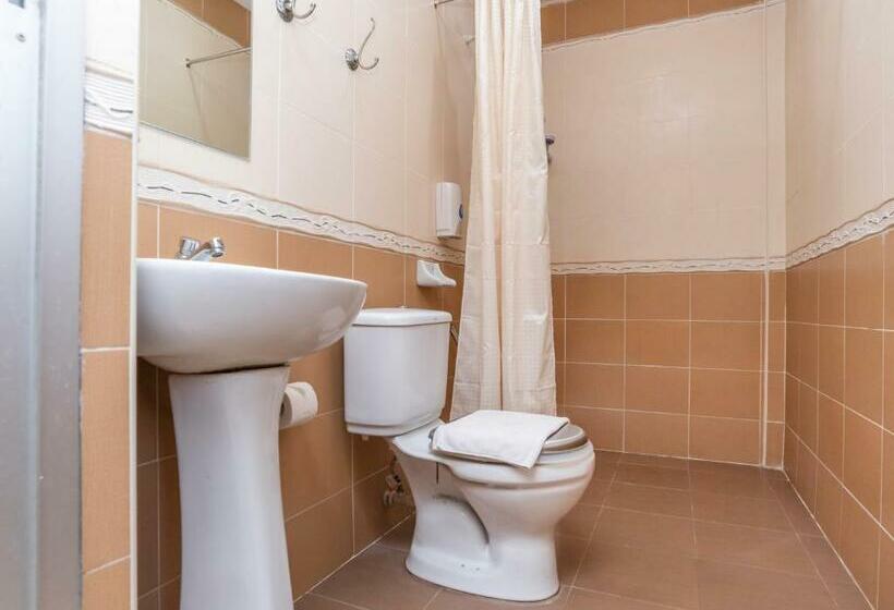 سوییت اجرایی, Neo Pegasus Hotel By Oyo Rooms