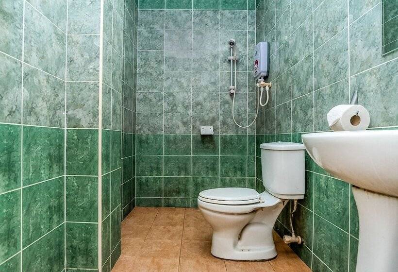 سوییت سوپریور, Neo Pegasus Hotel By Oyo Rooms