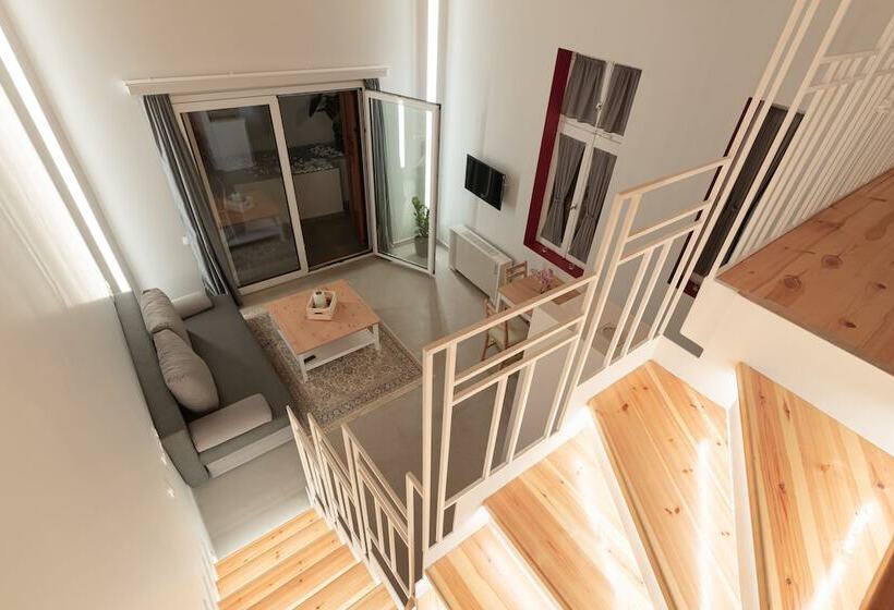 سوئیت سینیور, Ether Loft Suites