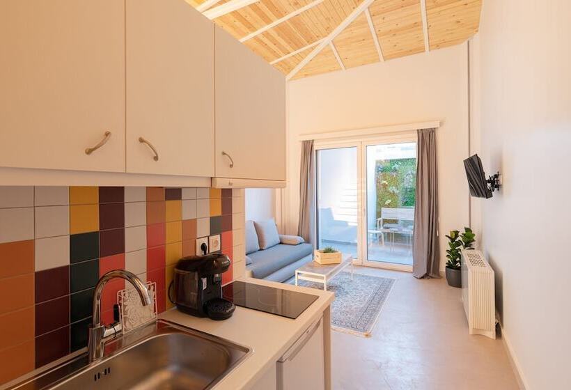 سوئیت سینیور, Ether Loft Suites
