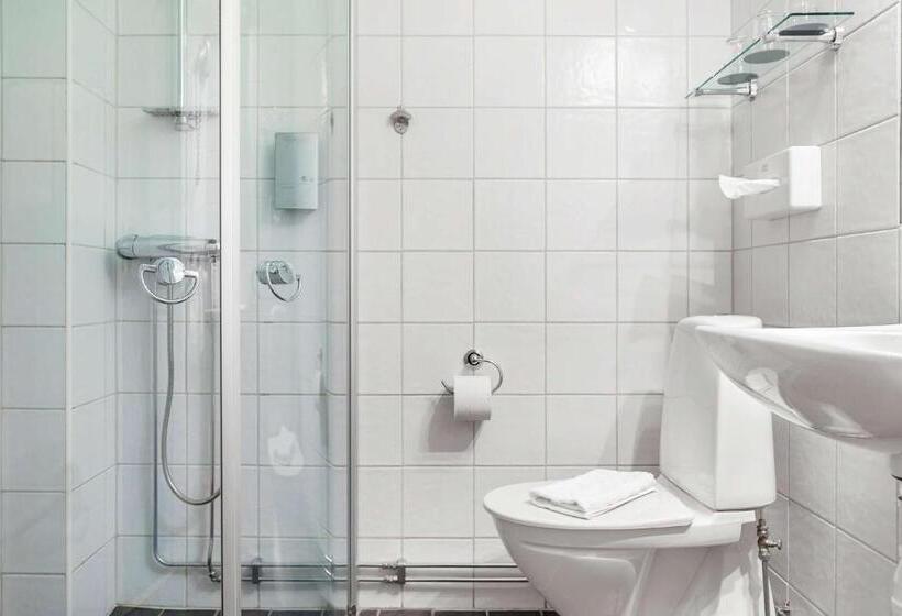 اتاق استاندارد سه نفره, Best Western Tidbloms