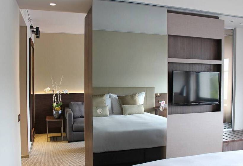 سوییت, Crowne Plaza Geneva, An Ihg
