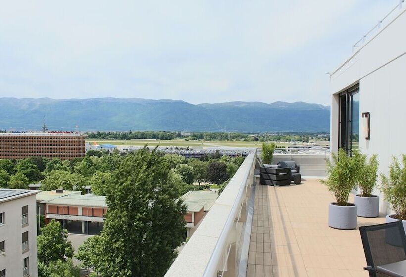 سوییت, Crowne Plaza Geneva, An Ihg