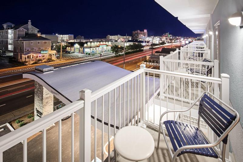سوییت, Crowne Plaza Geneva, An Ihg