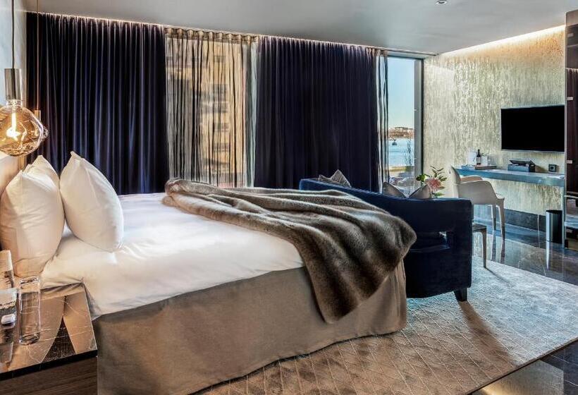 Deluxe Junior Suite, Riverton