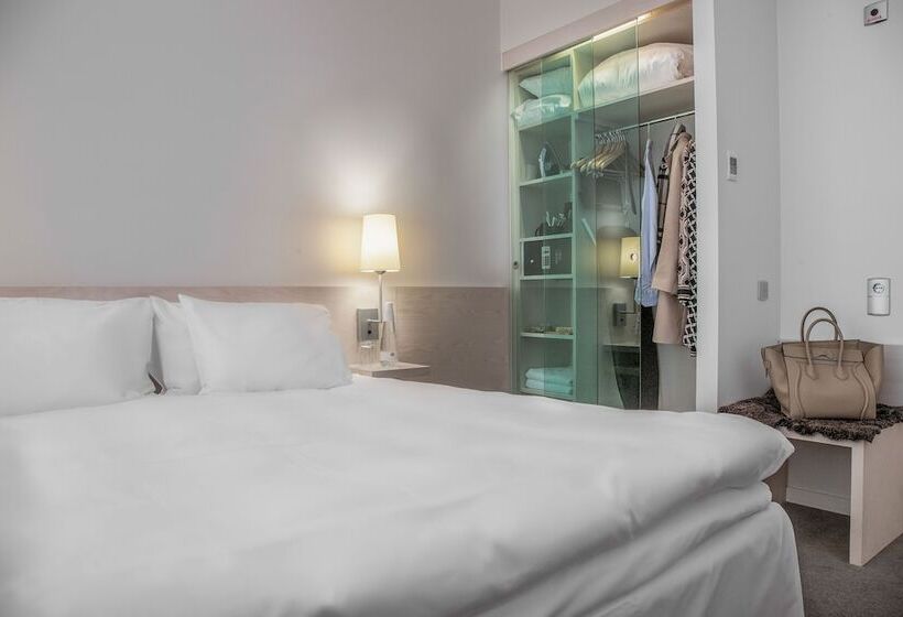 Superior Junior Suite, Riverton
