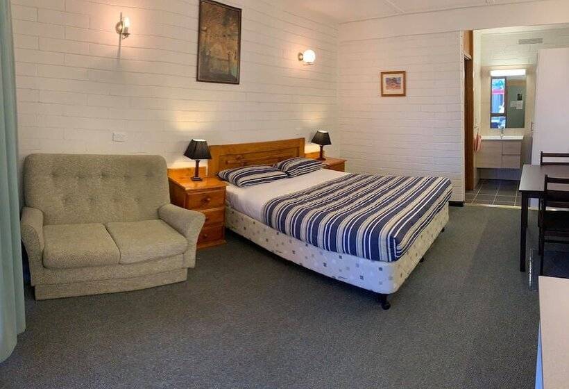 Номер Стандарт, Finley Motel