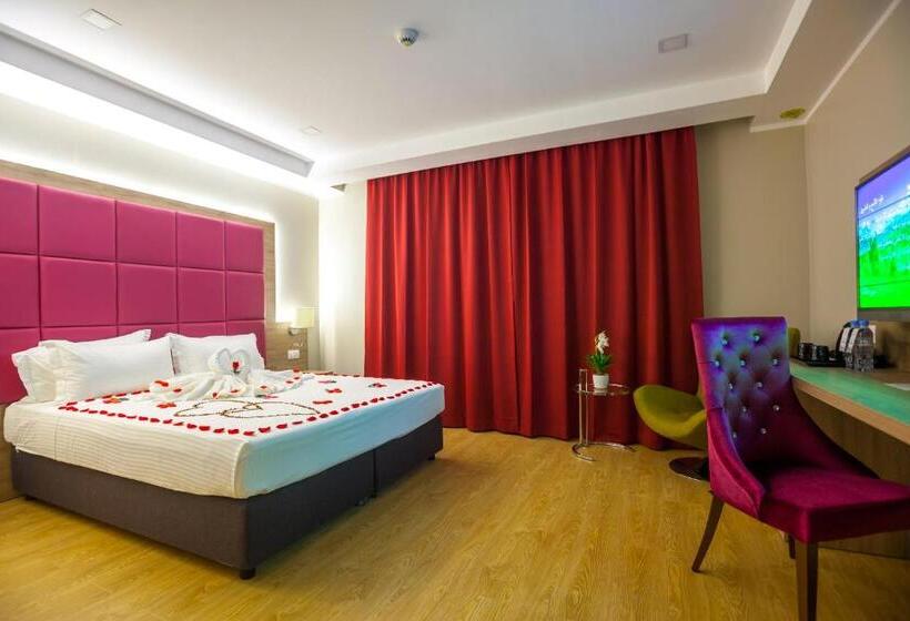 اتاق استاندارد, Le Pacha