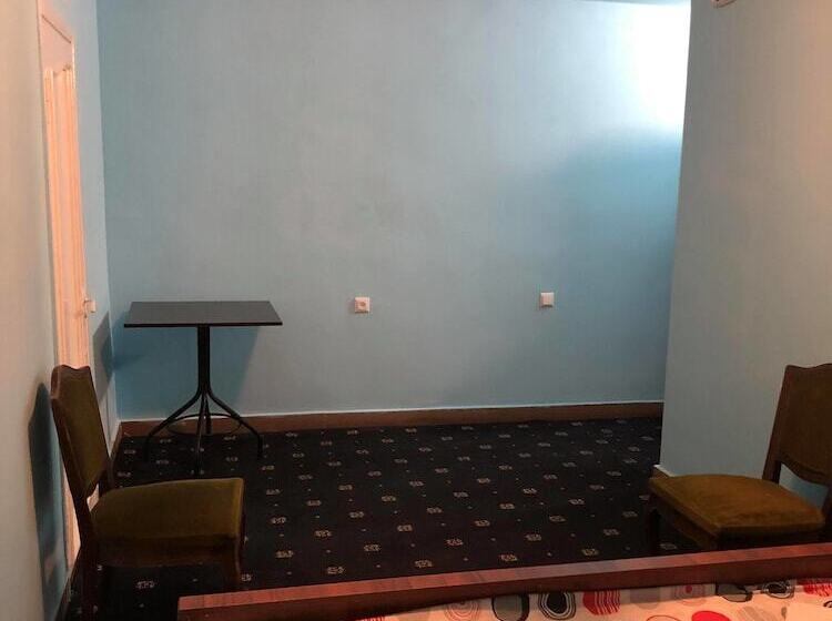 اتاق استاندارد, Best Hostel Republic Square