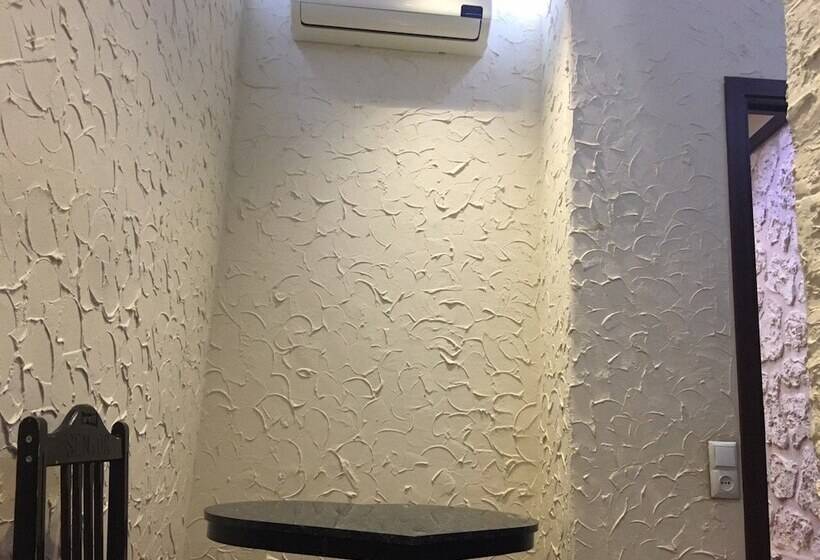تختخواب در اتاق مشترک, Best Hostel Republic Square