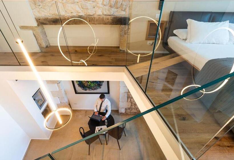 سوییت لوکس, Re Dionisio Luxury Suites
