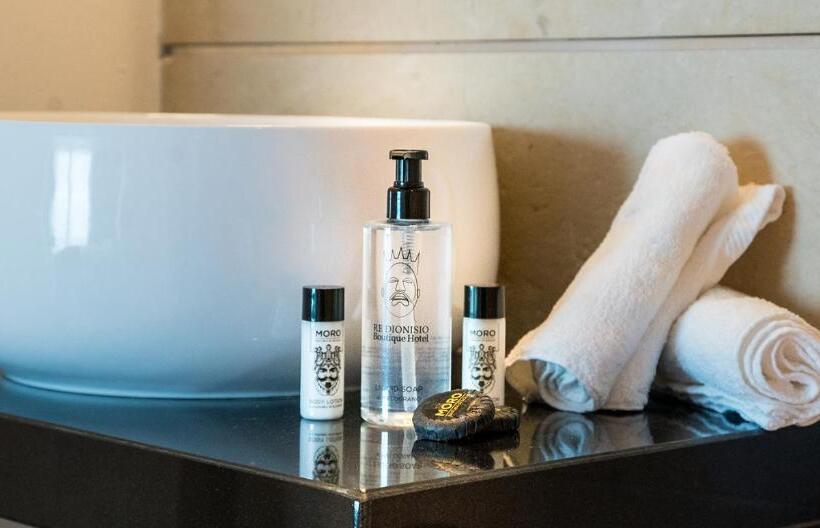 سوییت جونیور, Re Dionisio Luxury Suites