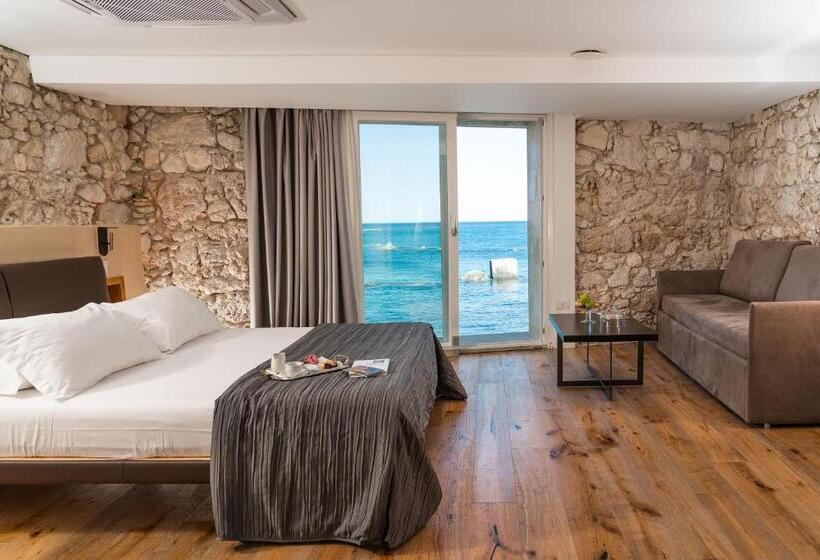 سوییت جونیور, Re Dionisio Luxury Suites