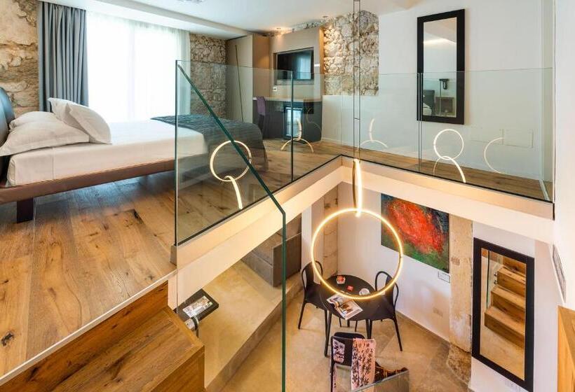 سوییت لوکس, Re Dionisio Luxury Suites