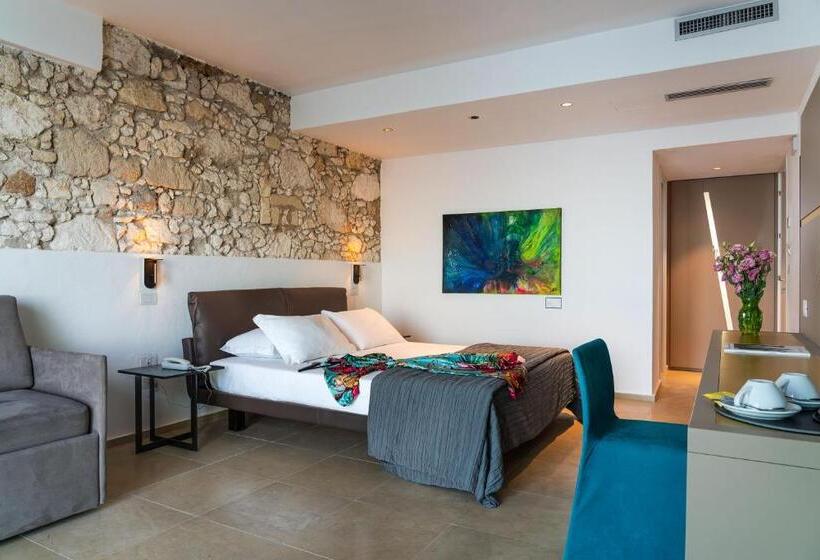 سوییت جونیور, Re Dionisio Luxury Suites