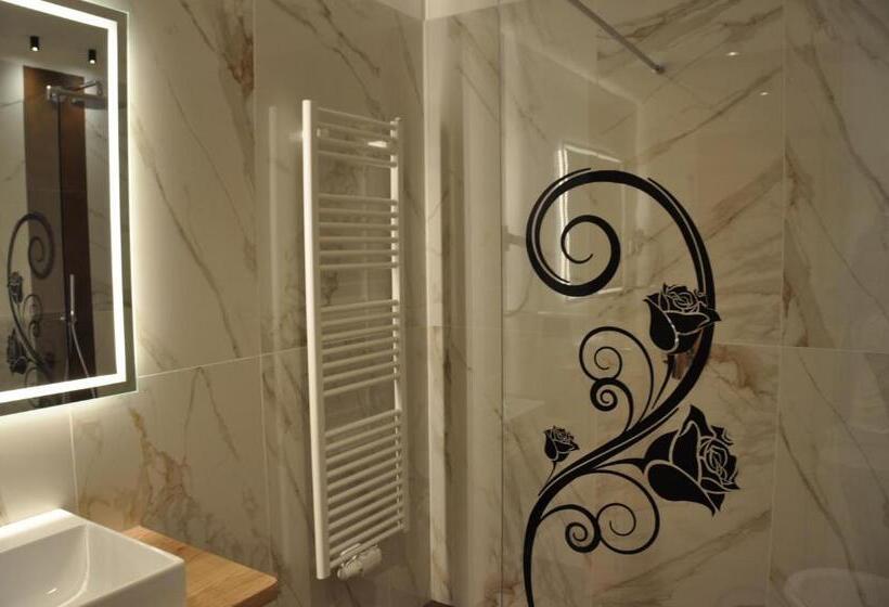 Полулюкс, Residence Rosa