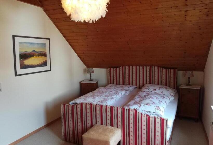 발코니가 있는 4인용 스탠다드 룸, Alte Schreinerei Auberge Harlekin