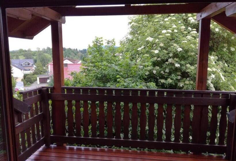 발코니가 있는 4인용 스탠다드 룸, Alte Schreinerei Auberge Harlekin