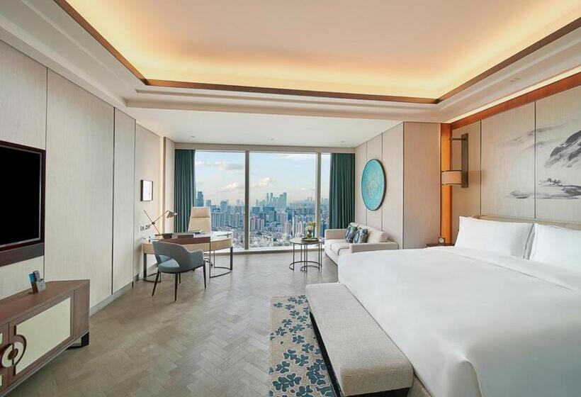 Номер Deluxe Кровать Кинг Вид на Город, Raffles Shenzhen