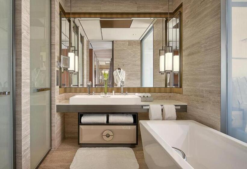 Номер Deluxe Вид на Море, Raffles Shenzhen