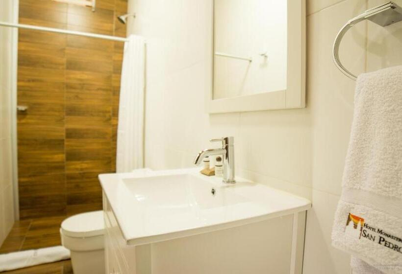 اتاق استاندارد چهار تخته, San Pedro Plaza